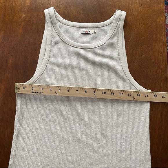 BNWOT Faherty Oat Beige Fitted Ribbed Tank Top New - Picture 3 of 11
